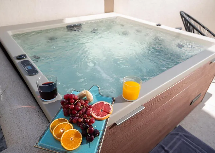 Anny's Residences & *